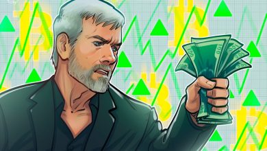 Saylor Hints Bitcoin Buy Amid Suit Over Strategy Losses